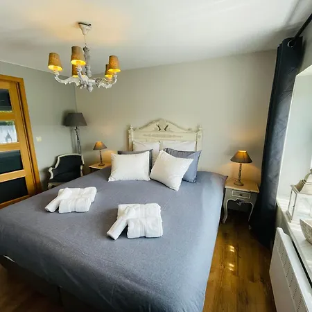 El Bre Du Faubourg 월코트