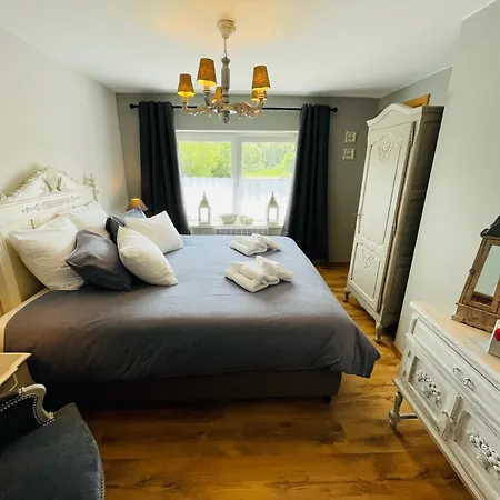 Bed & Breakfast El Bre Du Faubourg