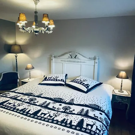 El Bre Du Faubourg 3* 월코트